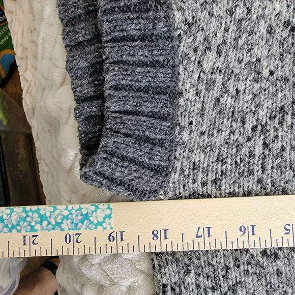 THEORY Long Sweater Vest Grey Textured Crochet Knit Alpaca Merino Wool Blend M - Picture 11 of 11